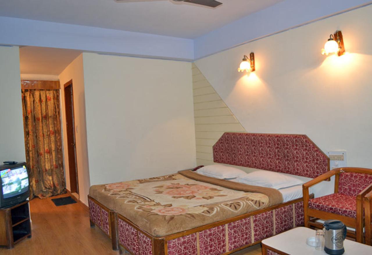 Hotel Radhe Continental נייניטל מראה חיצוני תמונה