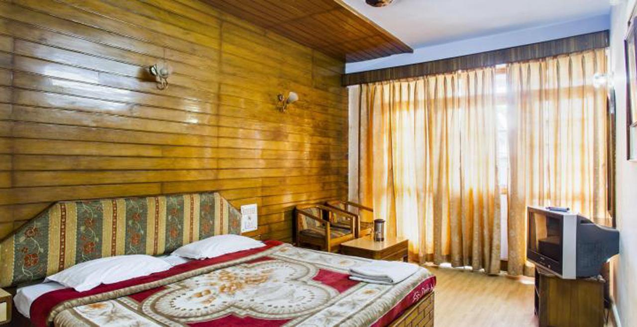 Hotel Radhe Continental נייניטל מראה חיצוני תמונה
